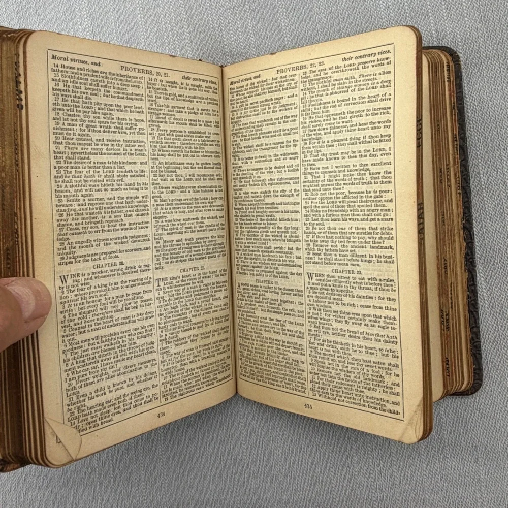 Vintage Eyre & Spottiswoode Holy Bible Leather KJV Embossed Pocket Pearl c 1873